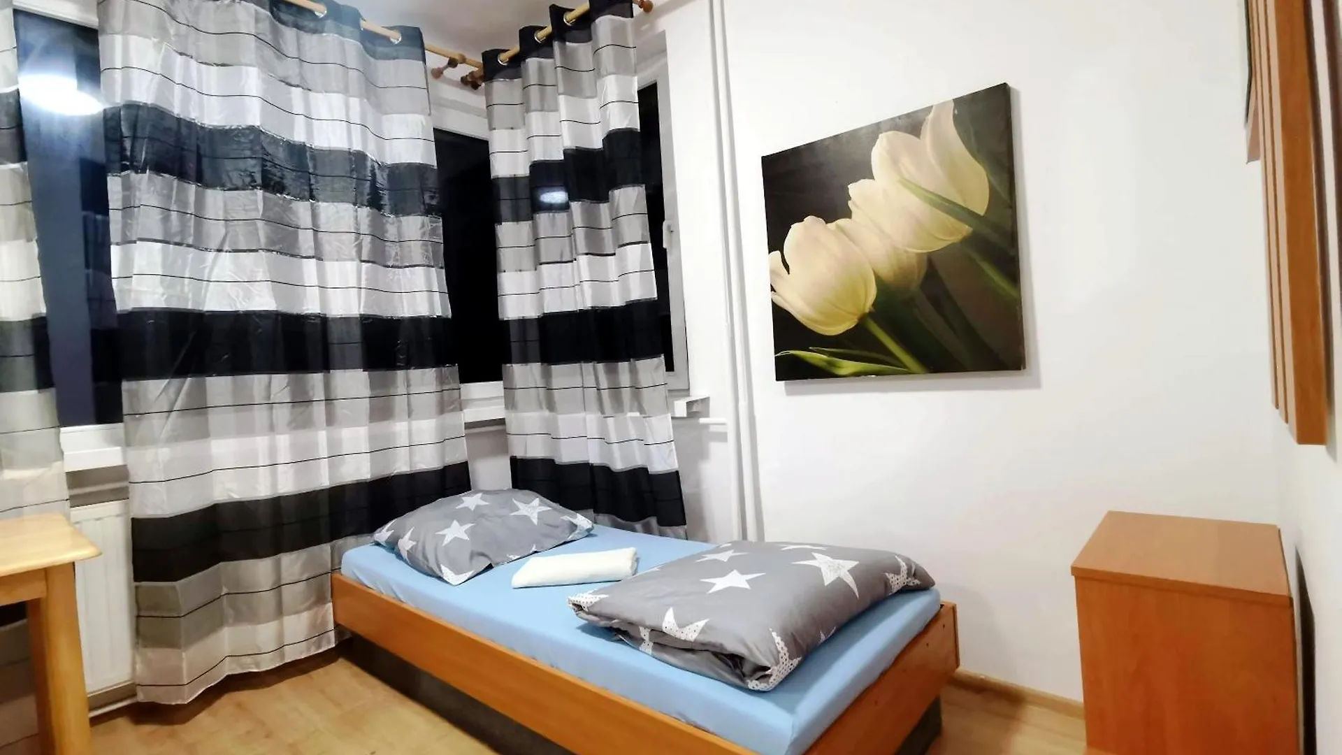 Bed and Breakfast Pokoje 24H Ul. Bagrowa Kraków Nocleg ze śniadaniem