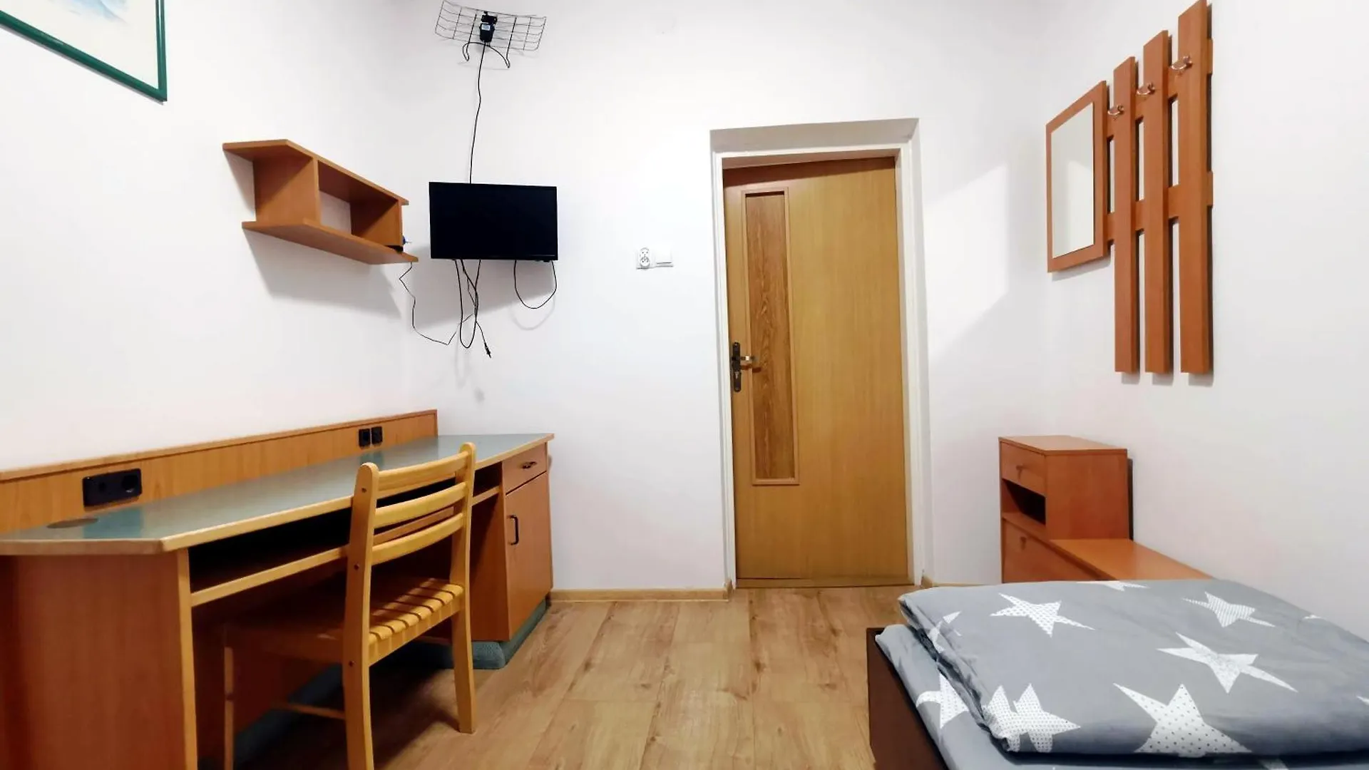 Bed and Breakfast Pokoje 24H Ul. Bagrowa Kraków